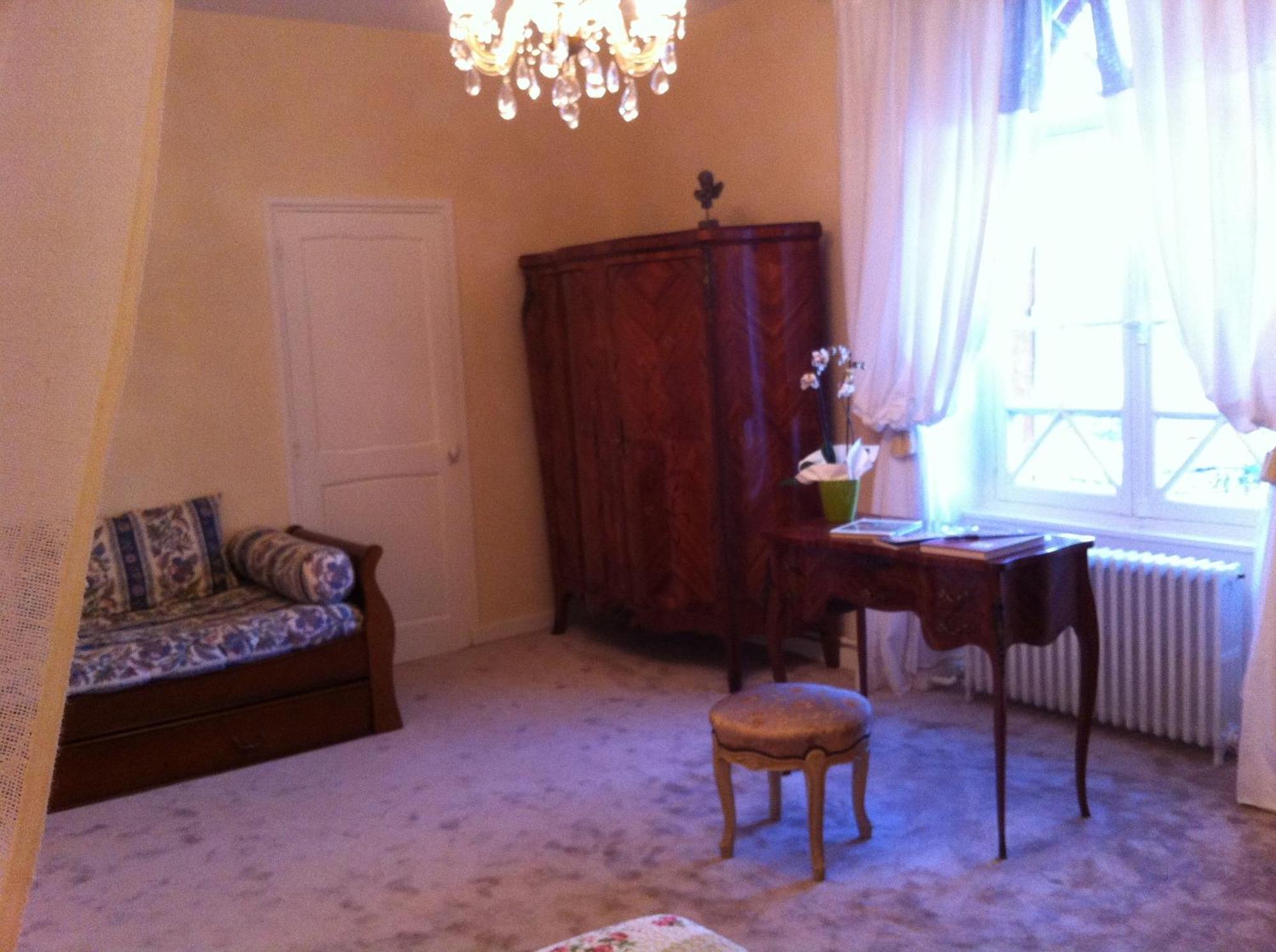 Le Clos De La Muse Saint-Junien Room photo